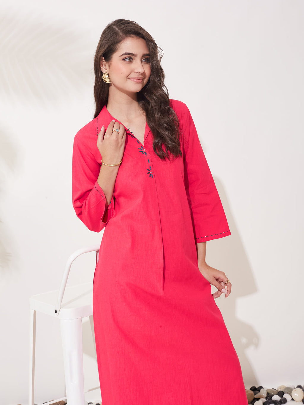 Women’s Hot Pink Cotton Handwork Solid Straight Kurta Pant Co-Ord Set