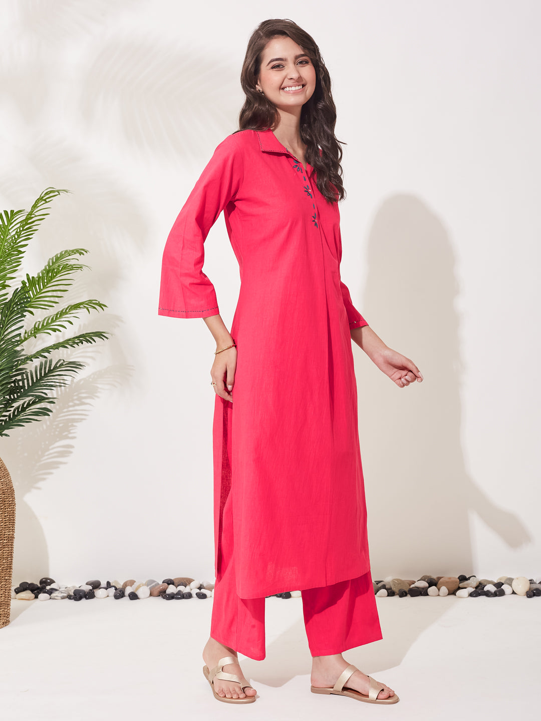 Women’s Hot Pink Cotton Handwork Solid Straight Kurta Pant Co-Ord Set